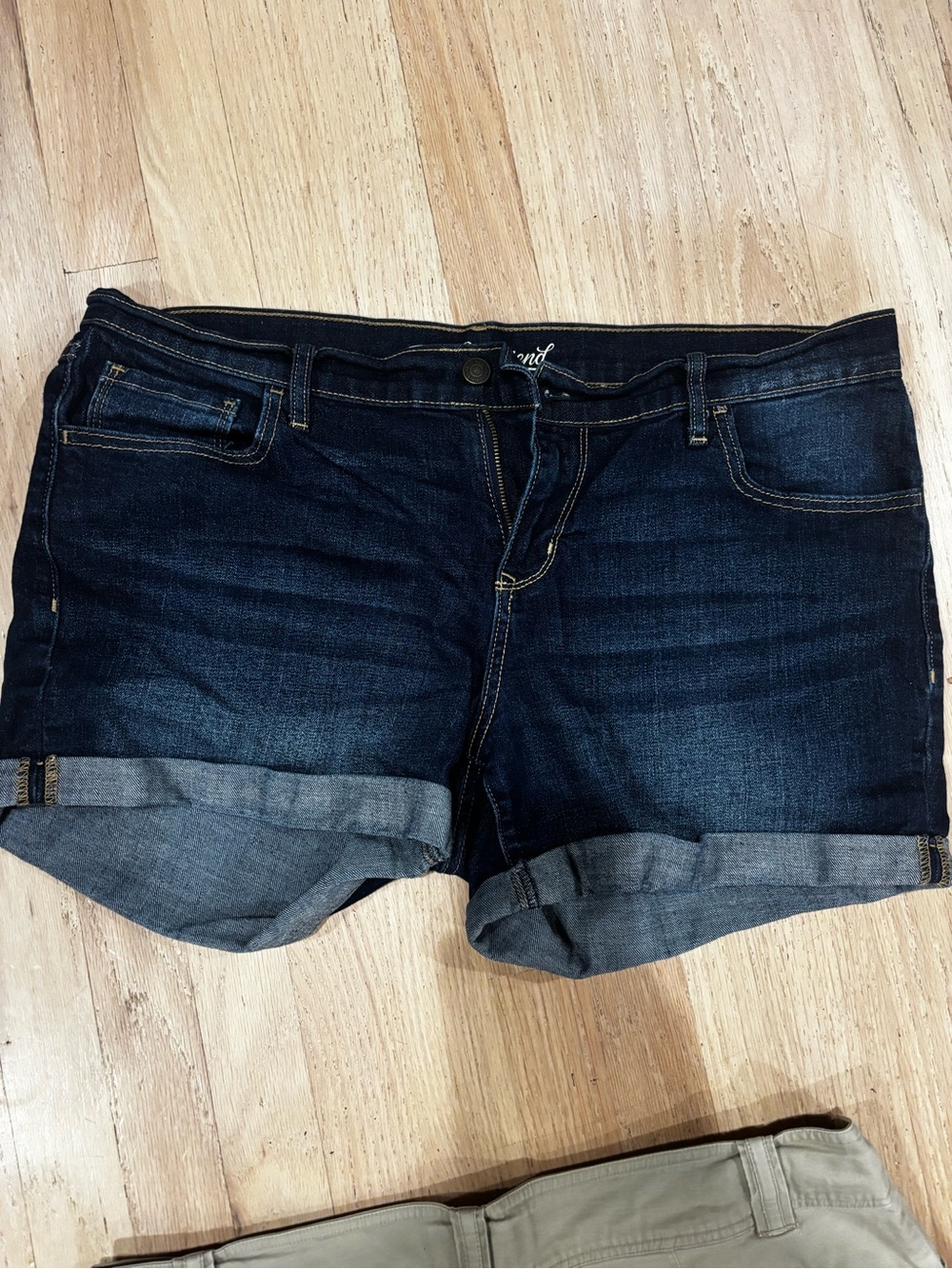 Old Navy Dark Indigo Rolled-Hem Denim Shorts